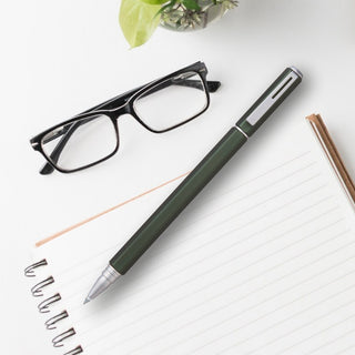 BL667DCE ENERGEL GREEN BDY BLU INK (WEB)